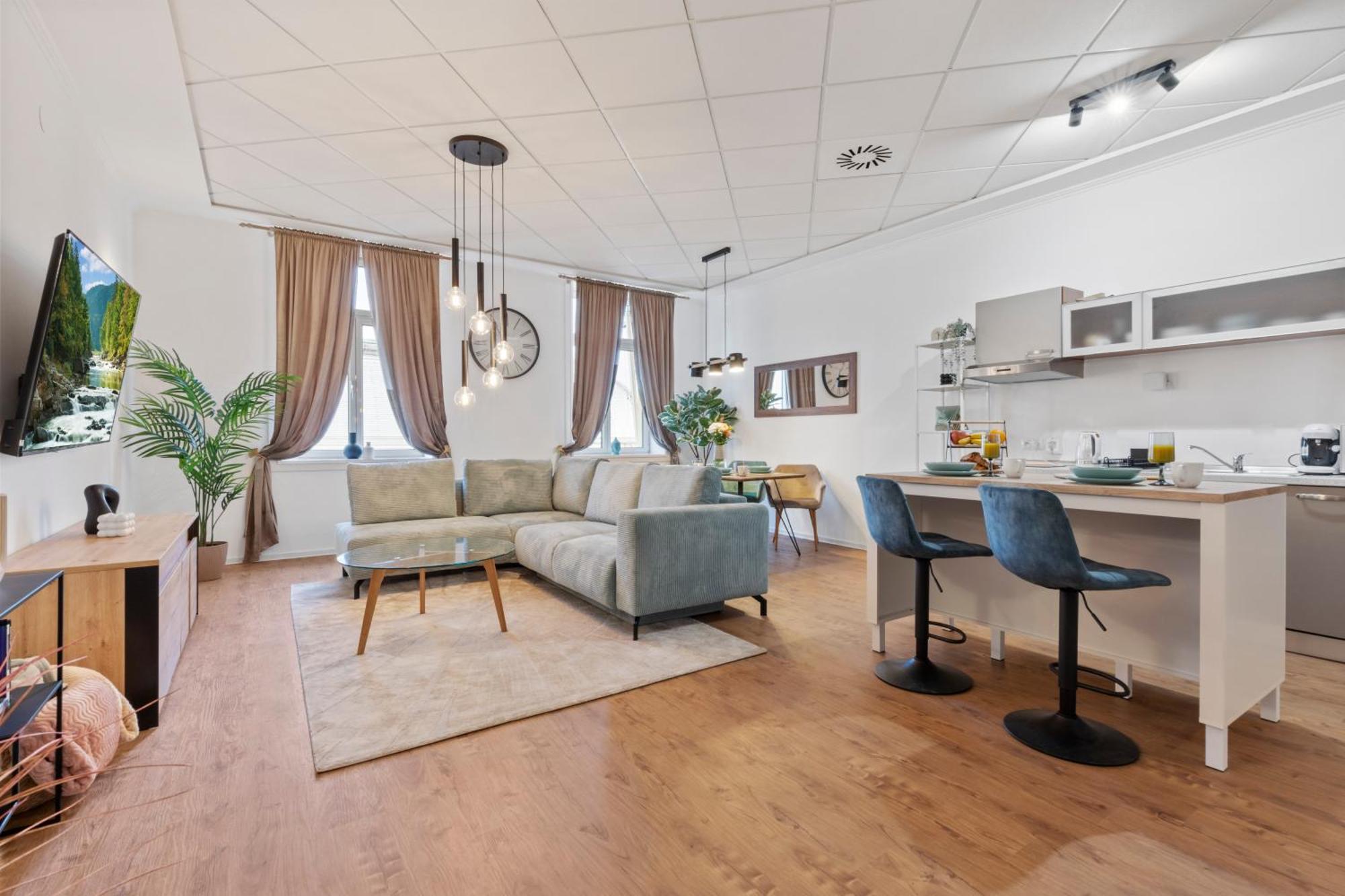 דירות ברטיסלאבה Luxe Living At Old Town Center מראה חיצוני תמונה
